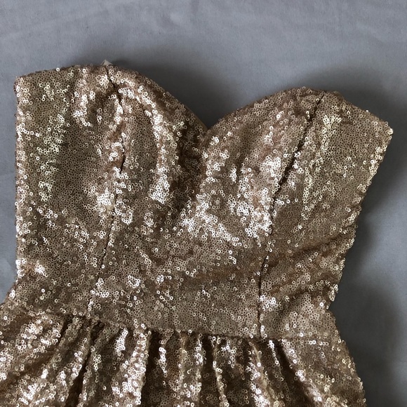 Windsor Gold Sequin Dress - Picture 3 of 3